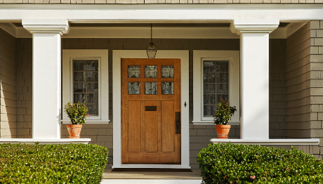 Outside front entry way of a house